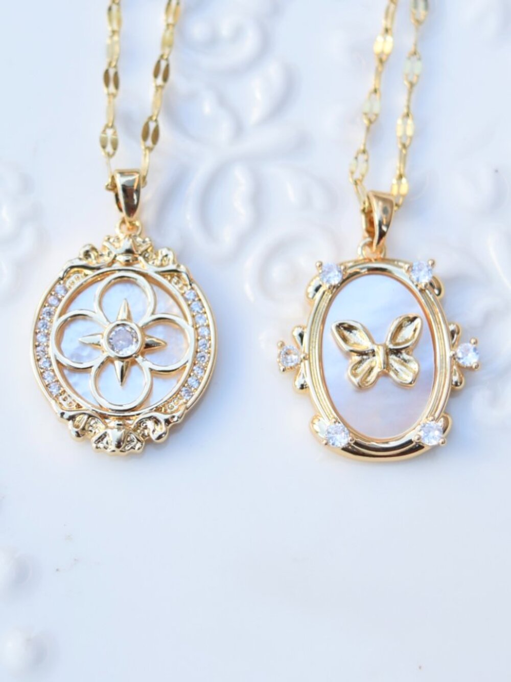 Shell Clover Butterfly Charm Golden Necklace - Vintage Style